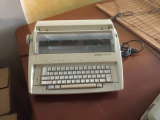 Máquina de escribir Brother AX-410 Eléctrica