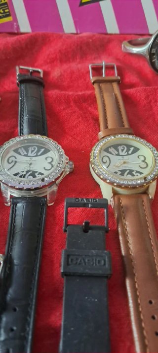 Lotto 18 orologi misti