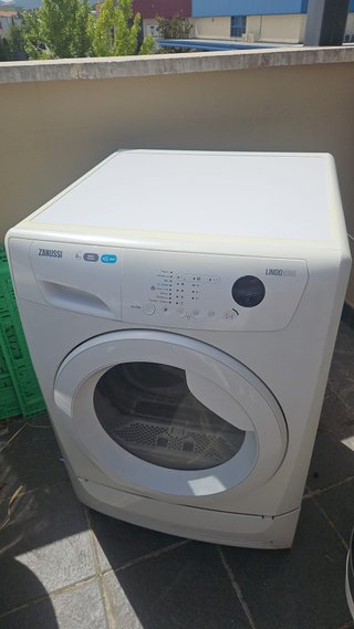 Secadora Zanussi Lindo 1000 8kg Carga Frontal