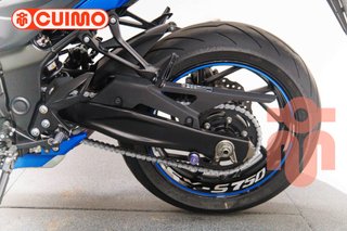 SUZUKI GSX S 750