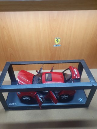 BMW X4 Paragon  scala da 1/18