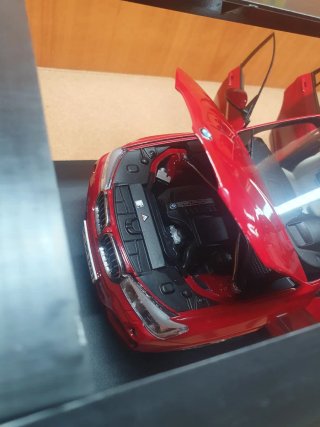 BMW X4 Paragon  scala da 1/18