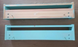 Set de 2 estanterías de madera turquesa (5€una)