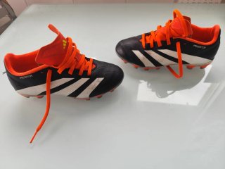 Botas fútbol niño Adidas Predator Talla 33