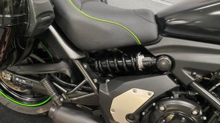 Kawasaki Vulcan S Negra