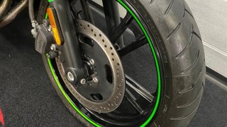 Kawasaki Vulcan S Negra