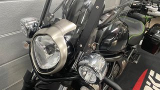 Kawasaki Vulcan S Negra