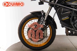 QJ MOTOR SRT 900 SX