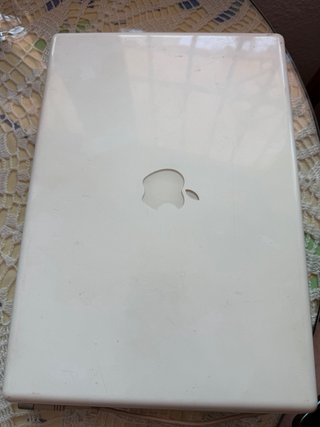 MacBook A1181 Blanco / Retro