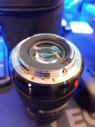 Sigma 18-35mm f/1.8 DC Objetivo EF