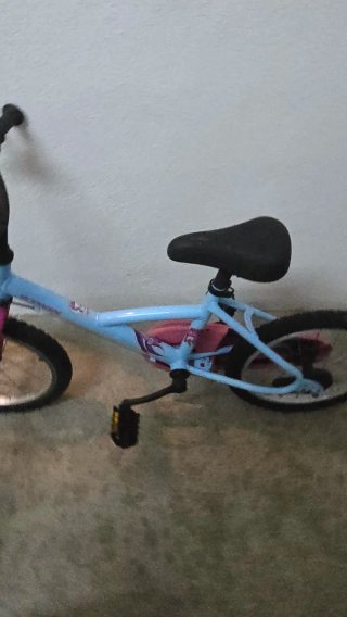 Bicicleta infantil Btwin azul y rosa