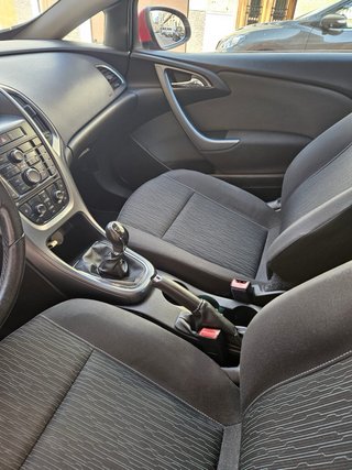 Opel Astra GTC 2.0 165cv