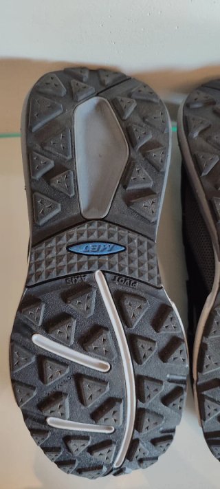 Zapatillas/Sandalias MBT Negras y Grises