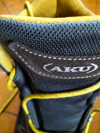 Scarponi trekking AKU uomo grigio/giallo