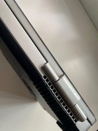 Portatile Compaq Presario vintage da riparare
