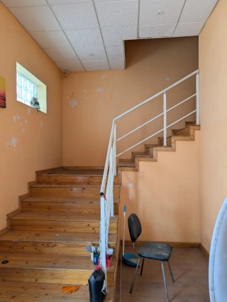 Alquiler nave industrial con vivienda .