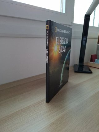Libro National Geographic "EL SISTEMA SOLAR"