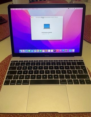 Portátil MacBook de 12 pulgadas con acabado en gri