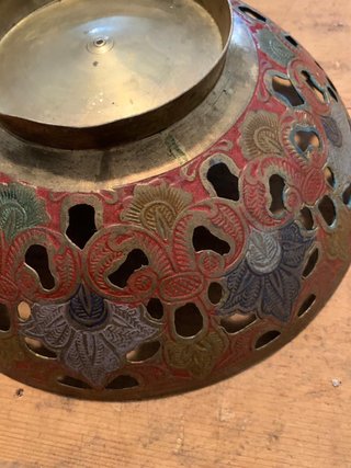 Centrotavola ottone decorato traforato