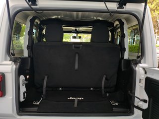 Jeep Wrangler 2.2 CRD Sahara 8ATX E6D