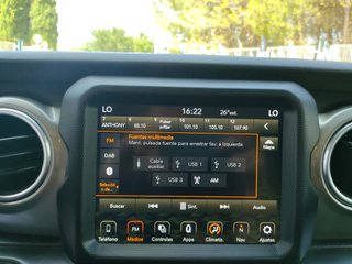Jeep Wrangler 2.2 CRD Sahara 8ATX E6D