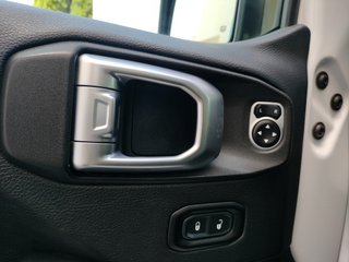 Jeep Wrangler 2.2 CRD Sahara 8ATX E6D