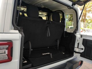 Jeep Wrangler 2.2 CRD Sahara 8ATX E6D