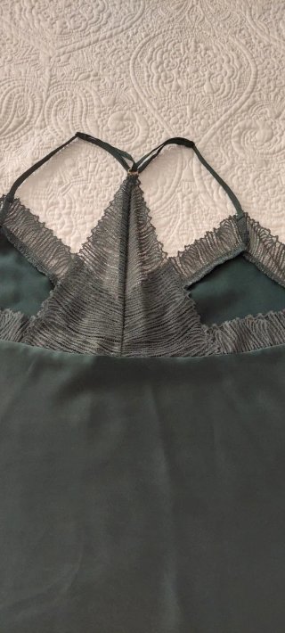 Blusa de tirantes con encaje