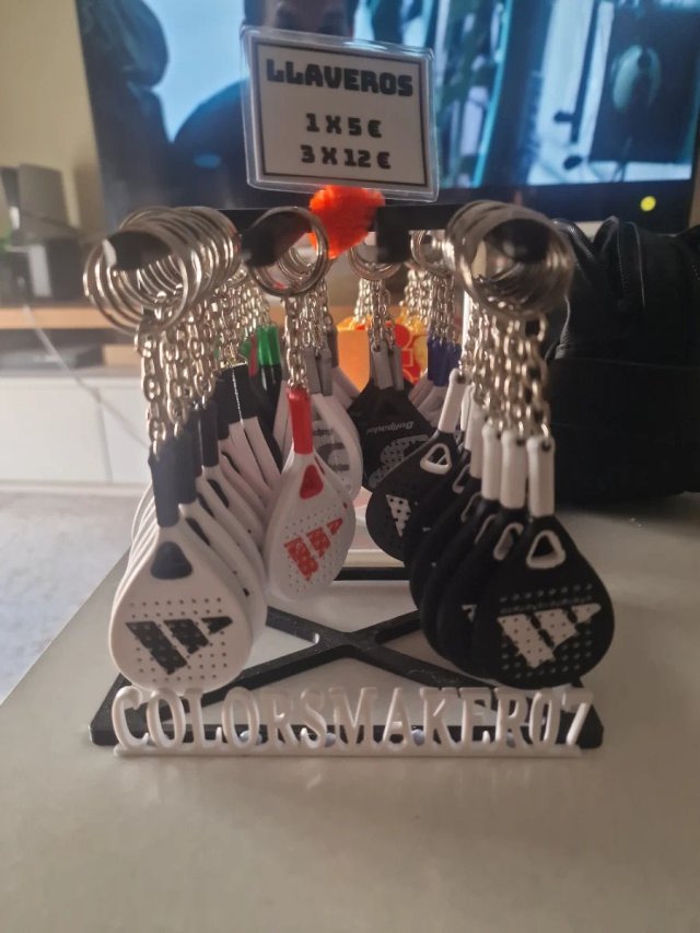Llaveros pala Bullpadel y adidas