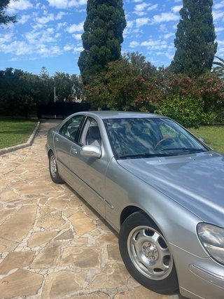 Mercedes-Benz 320 2002