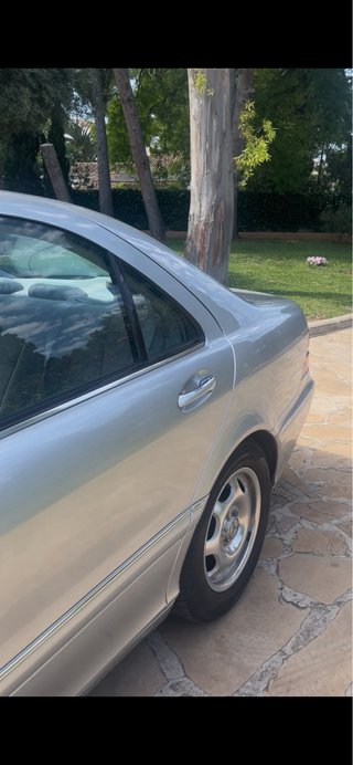Mercedes-Benz 320 2002