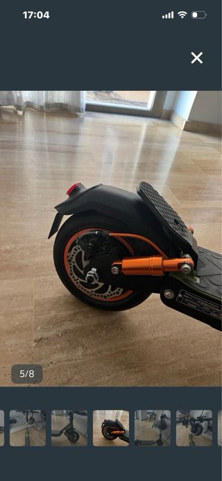Patinete eléctrico verde
