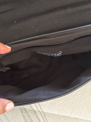 Bolso negro nuevo sin usar en perfecto estado
