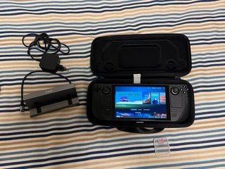 Steam Deck LCD 64GB + Tarjeta 512GB + Dock + funda