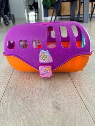 Muñeca Bellies con sombrero y gafas