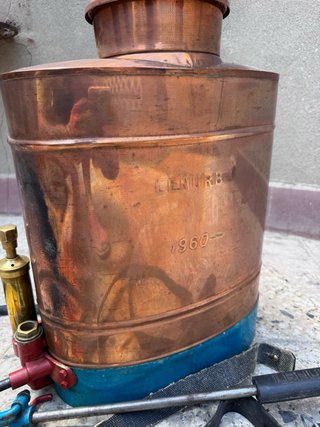 Mochila de fumigar 1960 nueva de cobre y laton