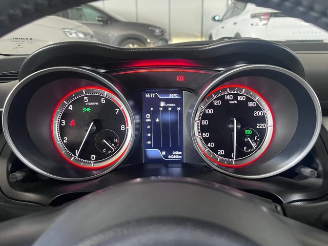 SUZUKI Swift 1.2 GLX SHVS