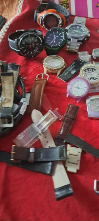Lotto 28 Orologi Ricambi