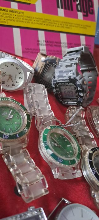 Lotto 28 Orologi Ricambi