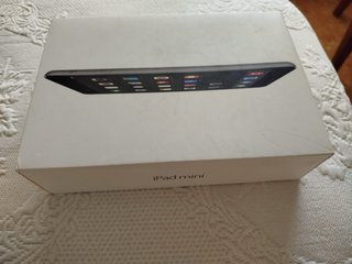 iPad mini 2 Plata + Caja original+ Funda