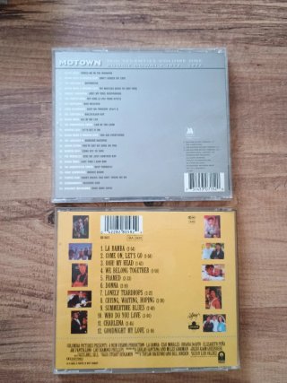 CDs a 2€ unidad
