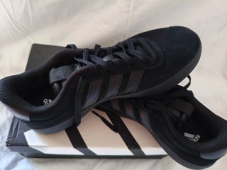 Zapatillas Adidas VL Court 3.0 Negras. 42 2/3