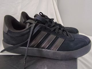 Zapatillas Adidas VL Court 3.0 Negras. 42 2/3