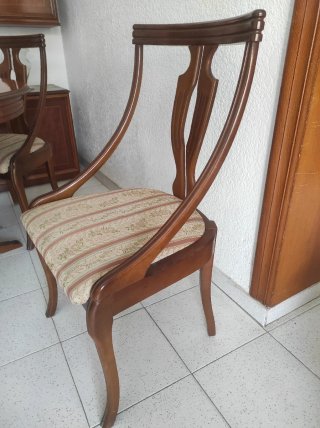 Conjunto mesa comedor extensible y 4 sillas