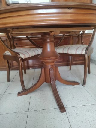 Conjunto mesa comedor extensible y 4 sillas