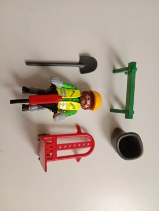 Playmobil operario construcción con herramientas