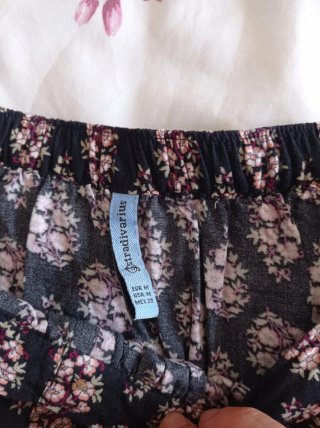 Lote 2 faldas y camiseta Stradivarius Talla M