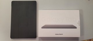 Samsung Galaxy Tab A9+ con funda