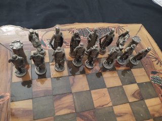 Ajedrez, juego artesanal en madera de Olivo