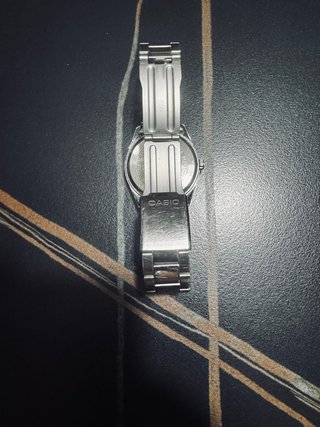 Orologio Casio Argento e Bianco